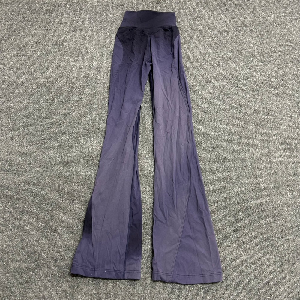 Alphalete Flare Leggings Womens Size XS Purple High Waisted Contoured Yoga Pants - Picture 6 of 8
